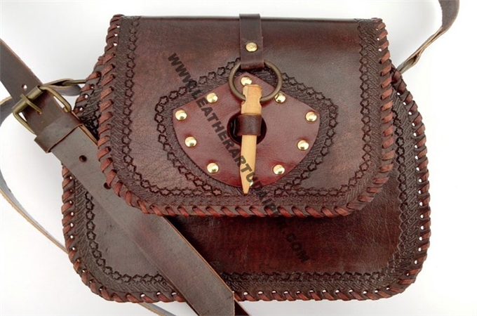 Leather Bag : Leather-Bag