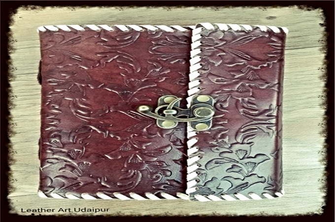 Leather Journal : Garden Flower Stitching with C Lock Leather Journal
